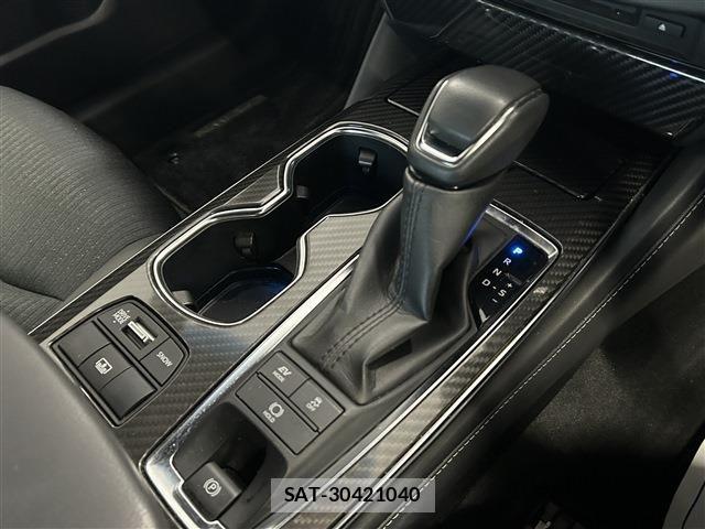 Toyota CROWN SEDAN 2021-06 8207064-20