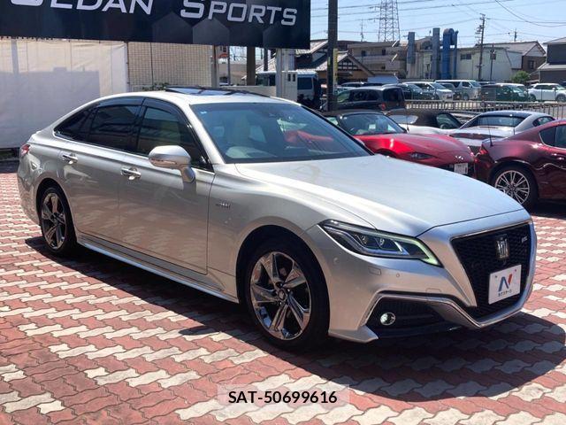 Toyota CROWN SEDAN 2018-06 8229428-15