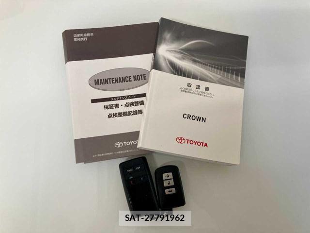 Toyota CROWN SEDAN 2018-03 8244930-5