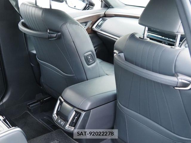 Toyota CROWN SEDAN 2022-01 8313959-14