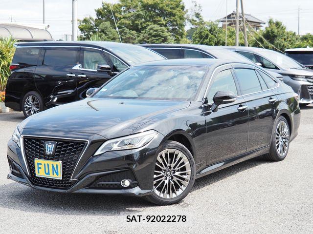 Toyota CROWN SEDAN 2022-01 8313959-3