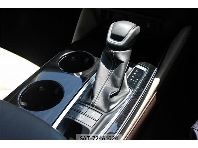 Toyota CROWN SEDAN 2018-10 8335399-29