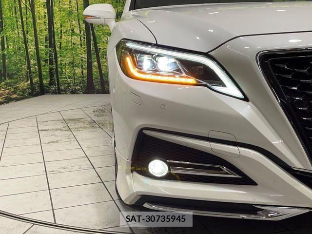 Toyota CROWN SEDAN 2018-11 8335397-11