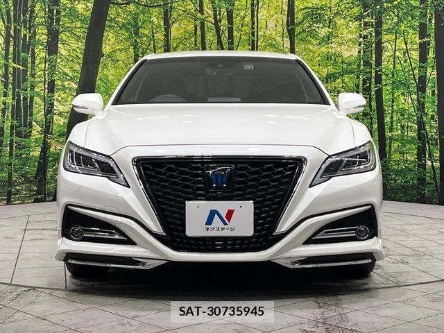 Toyota CROWN SEDAN 2018-11 8335397-13