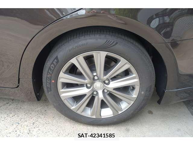 Toyota CROWN SEDAN 2017-06 8335398-18
