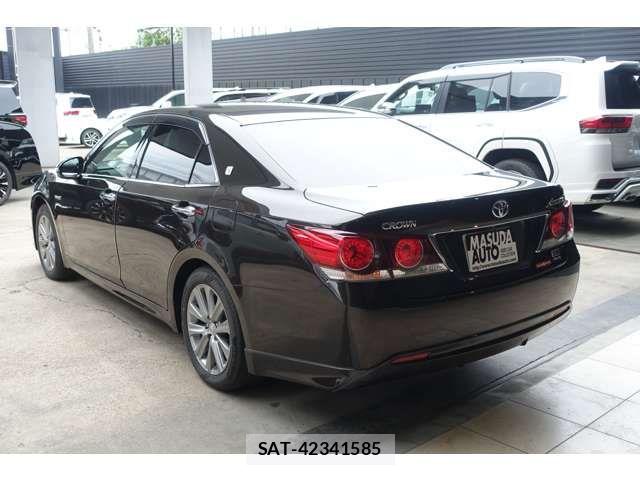 Toyota CROWN SEDAN 2017-06 8335398-4