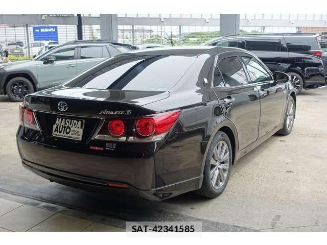 Toyota CROWN SEDAN 2017-06 8335398-6