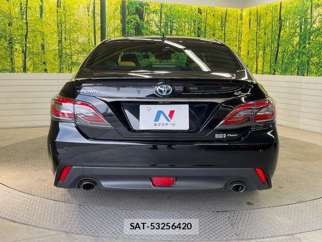 Toyota CROWN SEDAN 2022-01 8354241-14