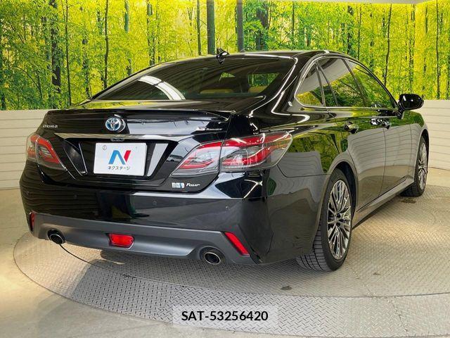 Toyota CROWN SEDAN 2022-01 8354241-16