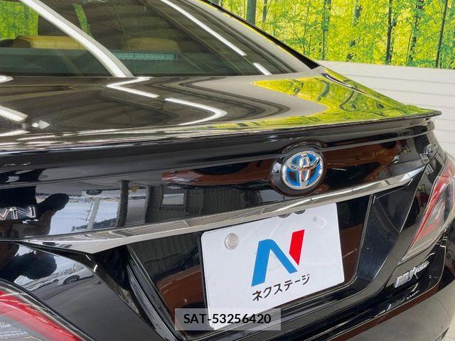 Toyota CROWN SEDAN 2022-01 8354241-2