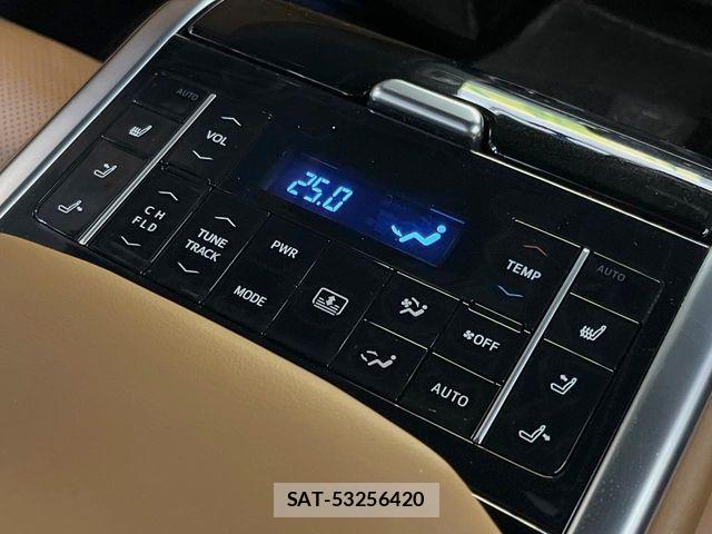 Toyota CROWN SEDAN 2022-01 8354241-6