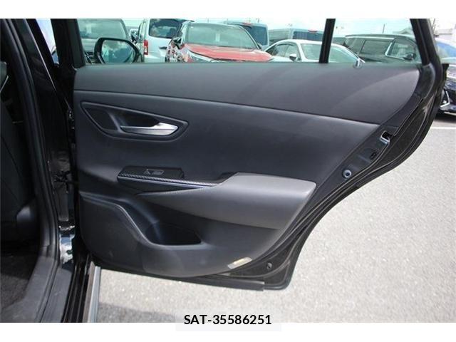 Toyota CROWN SEDAN 2018-11 8365323-22