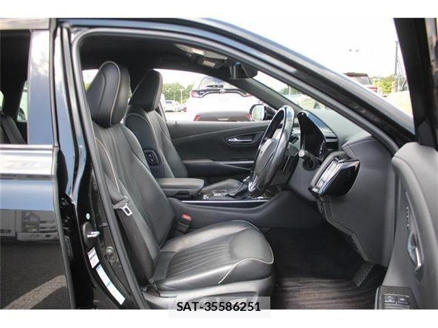 Toyota CROWN SEDAN 2018-11 8365323-23