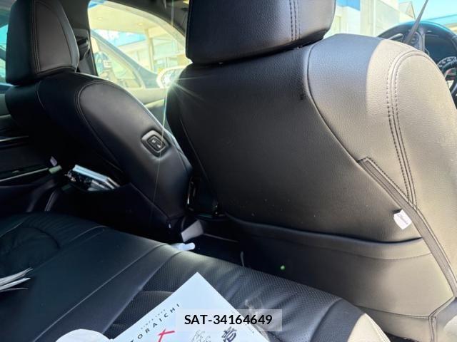 Toyota CROWN SEDAN 2020-03 8371555-13