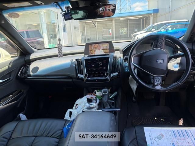 Toyota CROWN SEDAN 2020-03 8371555-14
