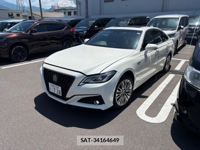 Toyota CROWN SEDAN 2020-03 8371555-2