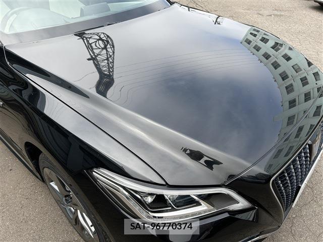 Toyota CROWN SEDAN 2019-09 8411817-9