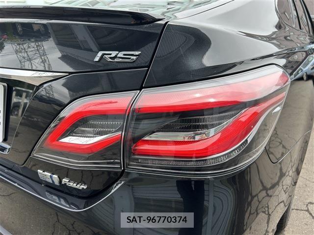 Toyota CROWN SEDAN 2019-09 8411817-12