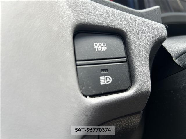 Toyota CROWN SEDAN 2019-09 8411817-20