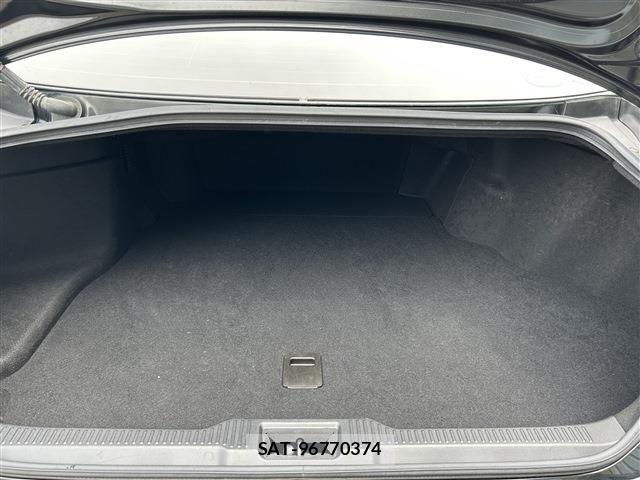 Toyota CROWN SEDAN 2019-09 8411817-28