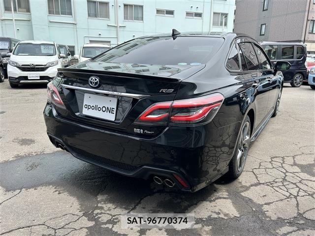 Toyota CROWN SEDAN 2019-09 8411817-4