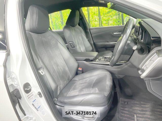 Toyota CROWN SEDAN 2021-04 8438032-9