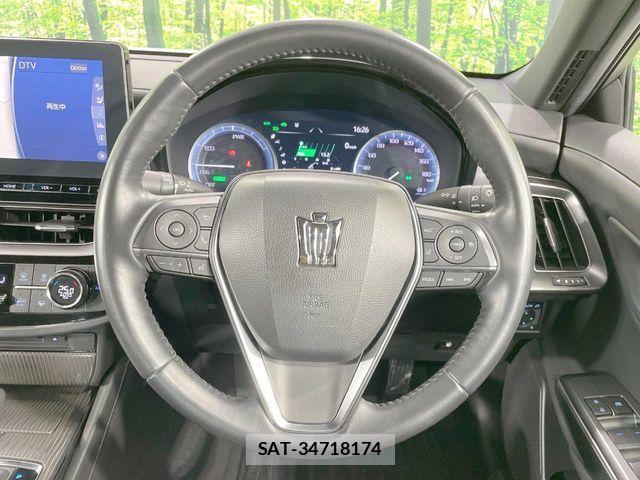 Toyota CROWN SEDAN 2021-04 8438032-12