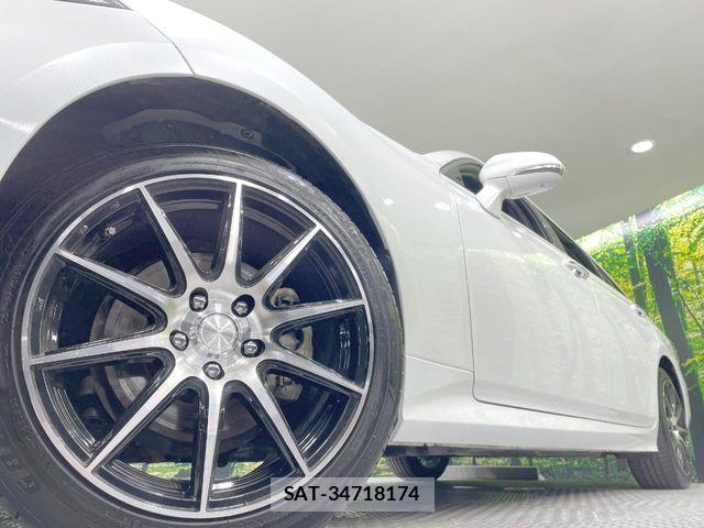 Toyota CROWN SEDAN 2021-04 8438032-14
