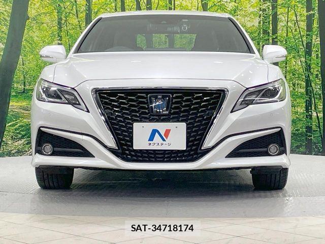 Toyota CROWN SEDAN 2021-04 8438032-15