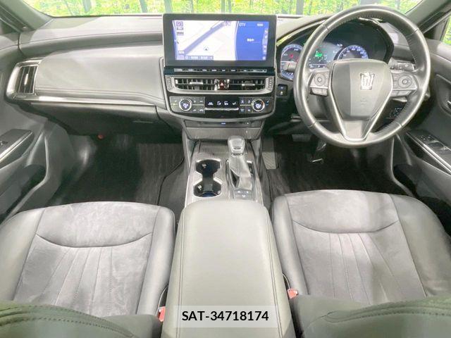 Toyota CROWN SEDAN 2021-04 8438032-1