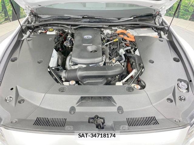 Toyota CROWN SEDAN 2021-04 8438032-19