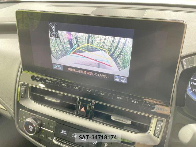 Toyota CROWN SEDAN 2021-04 8438032-4
