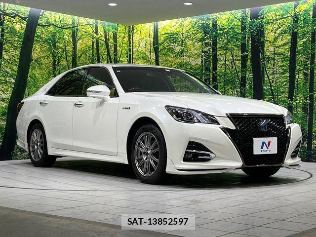 Toyota CROWN SEDAN 2018-04 8457243-16