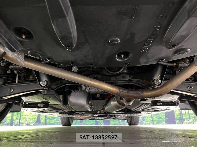 Toyota CROWN SEDAN 2018-04 8457243-19