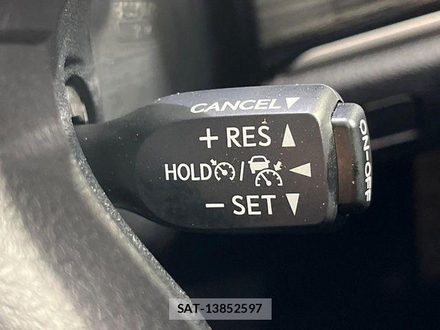 Toyota CROWN SEDAN 2018-04 8457243-5