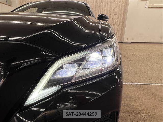 Toyota CROWN SEDAN 2019-11 8561575-10