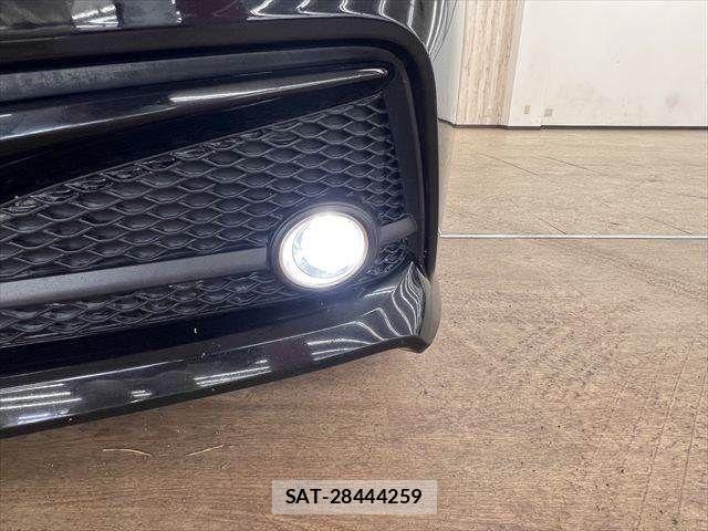 Toyota CROWN SEDAN 2019-11 8561575-11