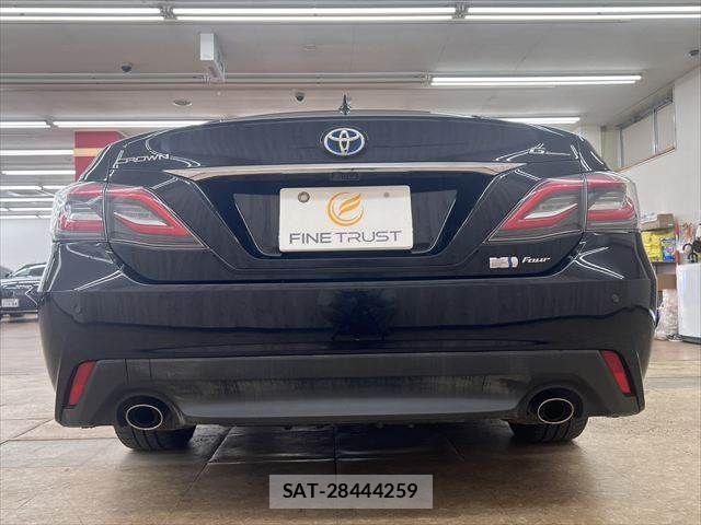 Toyota CROWN SEDAN 2019-11 8561575-16