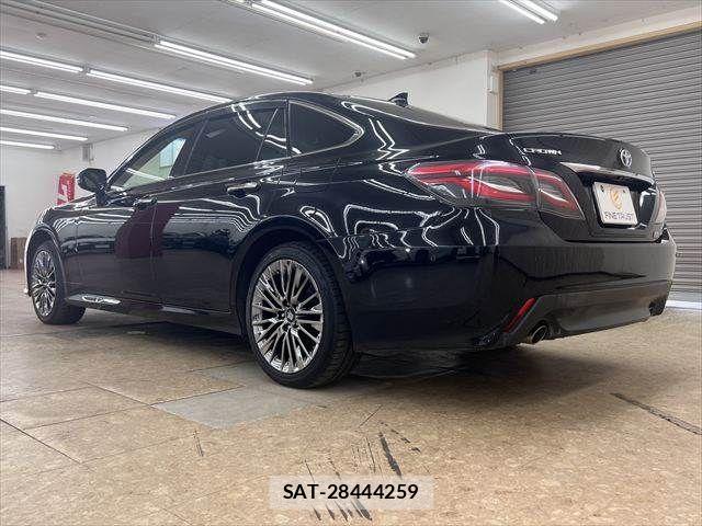 Toyota CROWN SEDAN 2019-11 8561575-18