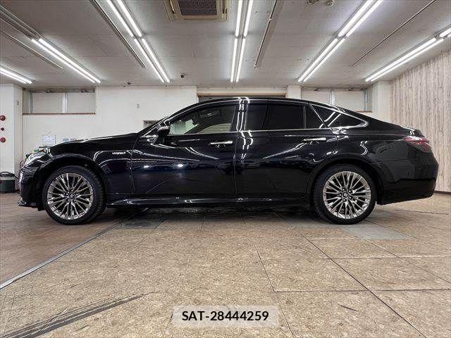 Toyota CROWN SEDAN 2019-11 8561575-19