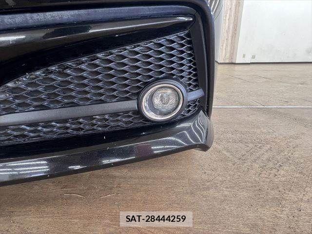 Toyota CROWN SEDAN 2019-11 8561575-21