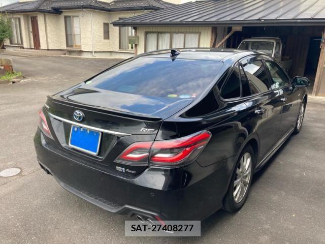 Toyota CROWN SEDAN 2018-10 8561572-3