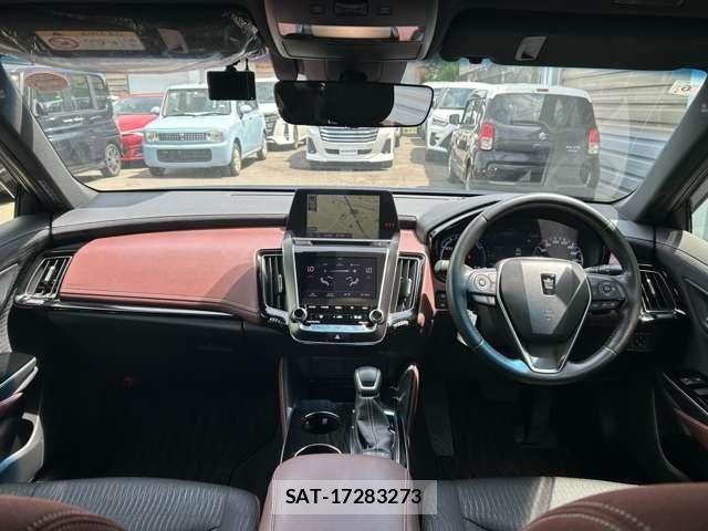 Toyota CROWN SEDAN 2020-06 8626302-14