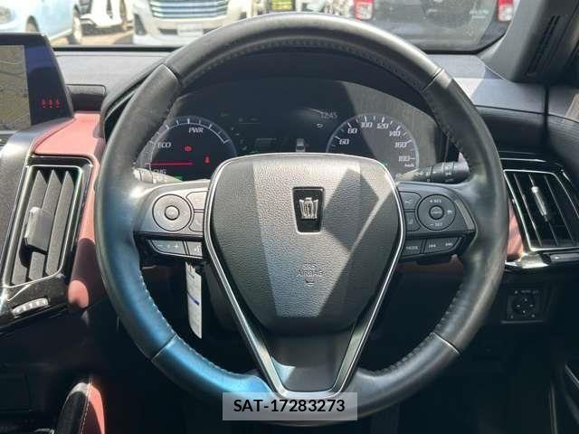 Toyota CROWN SEDAN 2020-06 8626302-15
