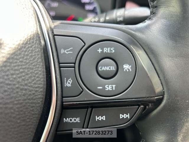 Toyota CROWN SEDAN 2020-06 8626302-17