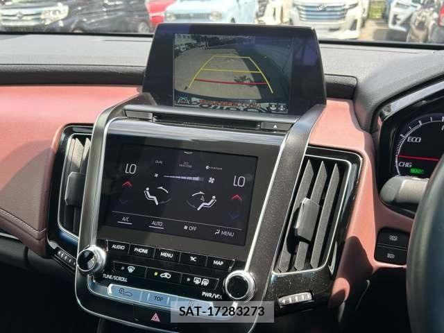 Toyota CROWN SEDAN 2020-06 8626302-24