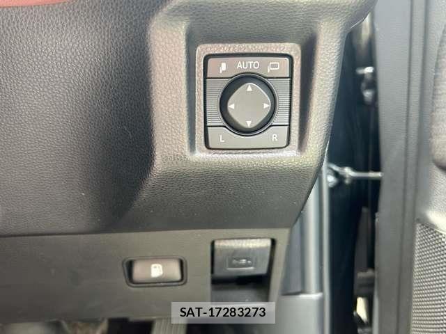 Toyota CROWN SEDAN 2020-06 8626302-27