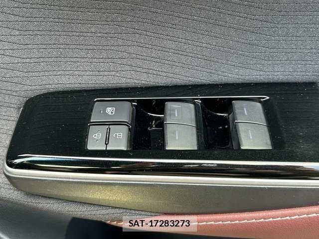 Toyota CROWN SEDAN 2020-06 8626302-29