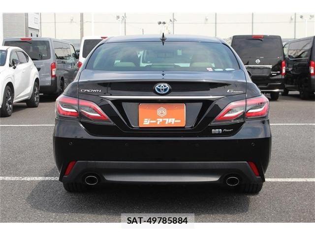 Toyota CROWN SEDAN 2019-01 8626304-11