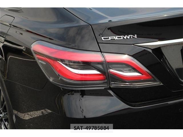 Toyota CROWN SEDAN 2019-01 8626304-17